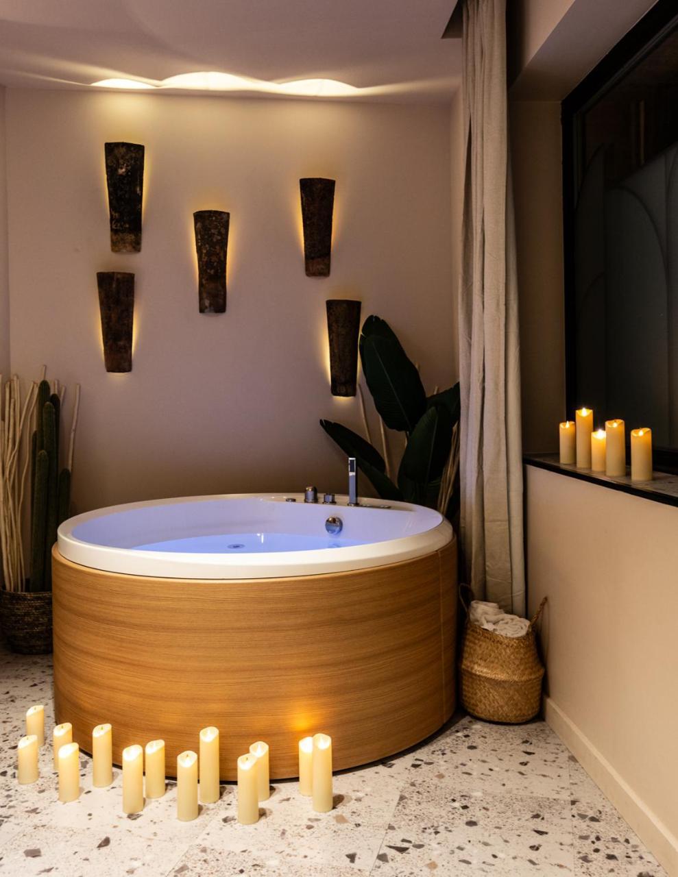 Strasbourg, Sauna, Spa, Ibiza, Evasion Romantique Et Sensuelle Apartment